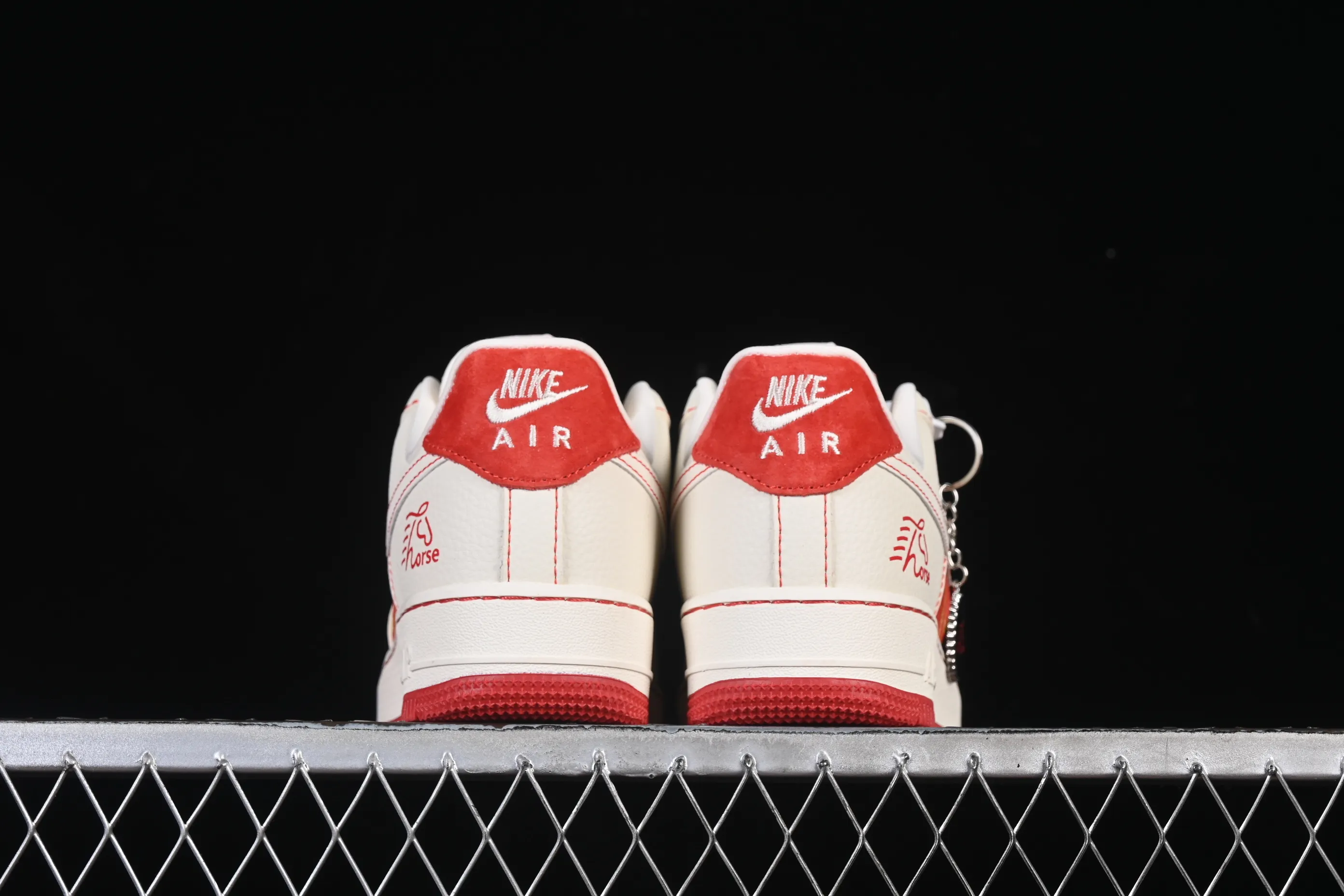 All categories Nk Air Force 1 Air Force series Nk Air Force 1 Low Air Force low-top Nike Air Force 1'07 Low Year of the Horse joint Red Horse Air Force 1 low-top casual sneakers XL1979-133